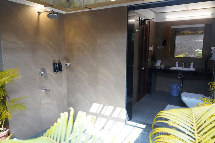 Room 74 of 144