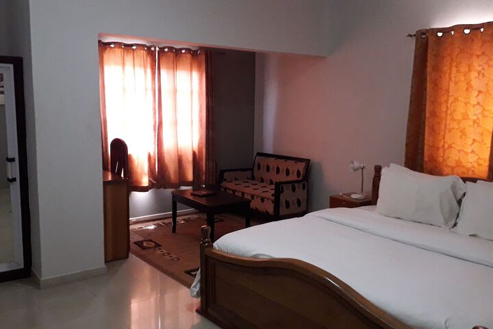 Room 10 of 43