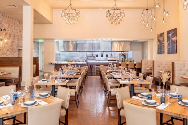 Dining 80 of 132