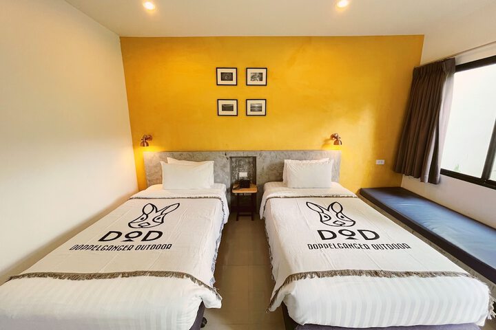 Room 4 of 60