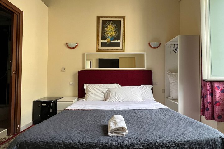 Room 18 of 30