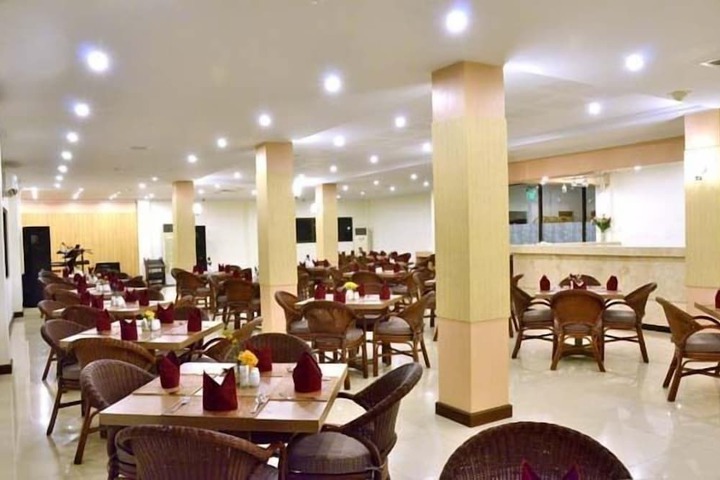Dining Photos