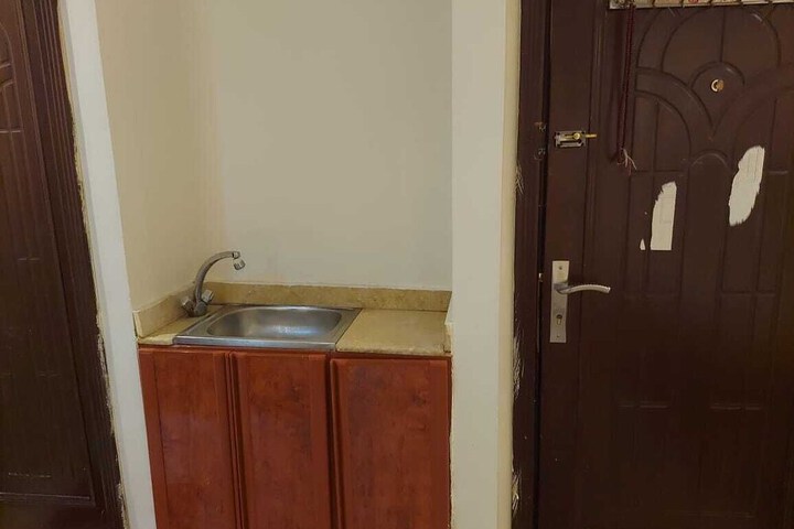 Room 10 of 15