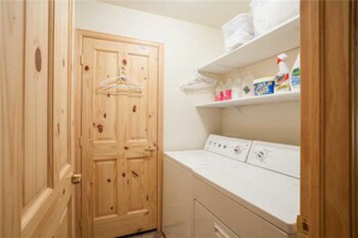 Room 8 of 22