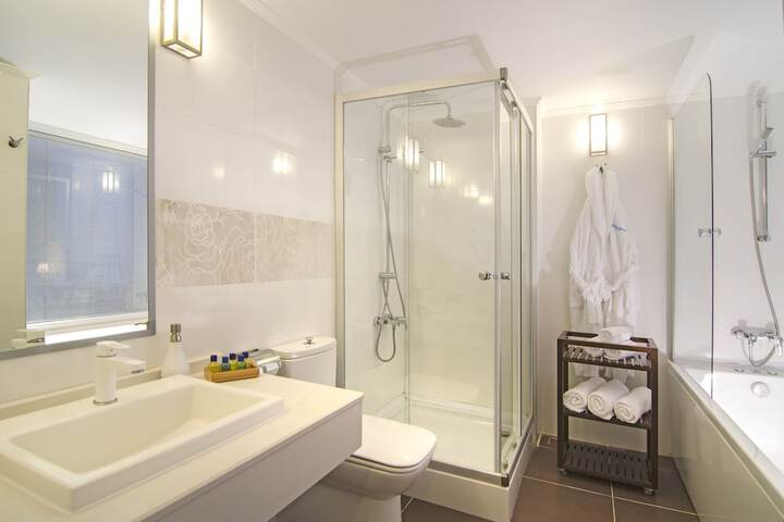 Bathroom Interior Photo