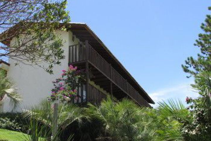 Hotel Exterior 16 of 75