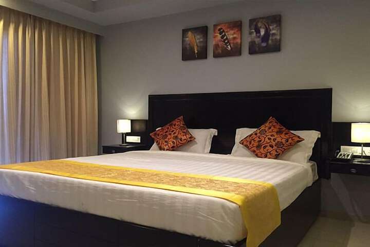 Room 8 of 21