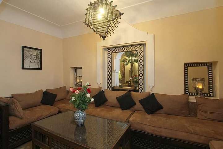 Entrance & Lobby