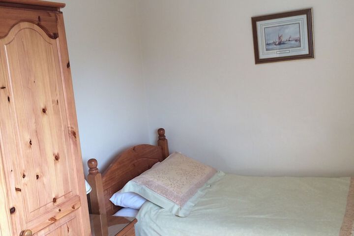Room 14 of 28