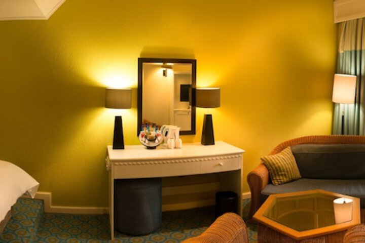 Room 9 of 50
