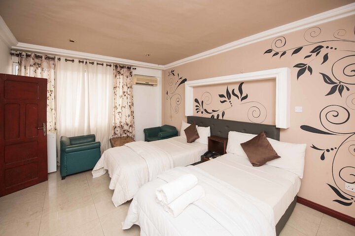 Room 13 of 51