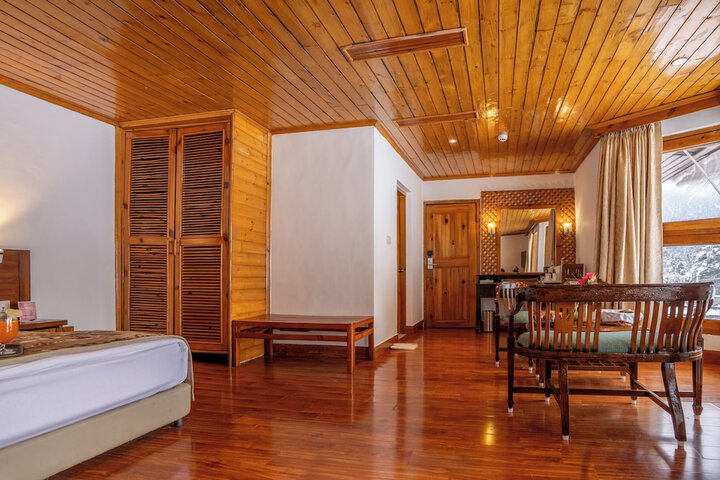 Room 15 of 48