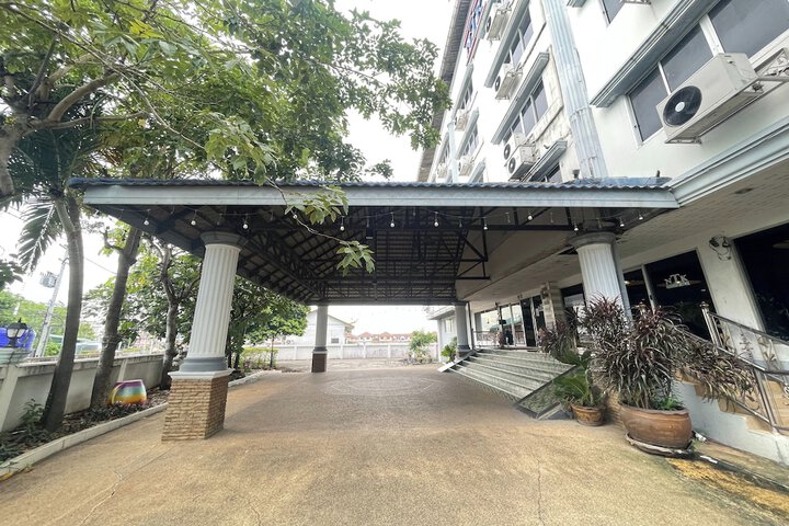 Hotel 49 of 51