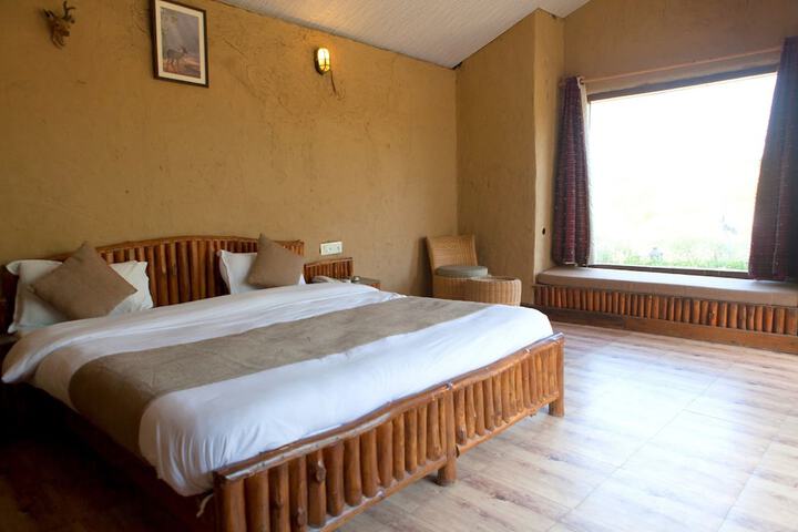 Room 13 of 31