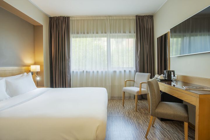 Room 20 of 42