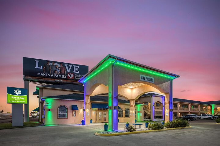 Hotel Entry