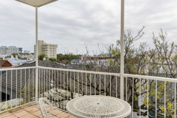 Terrace/Patio 4 of 32