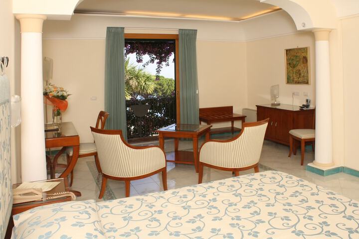 Room 5 of 88