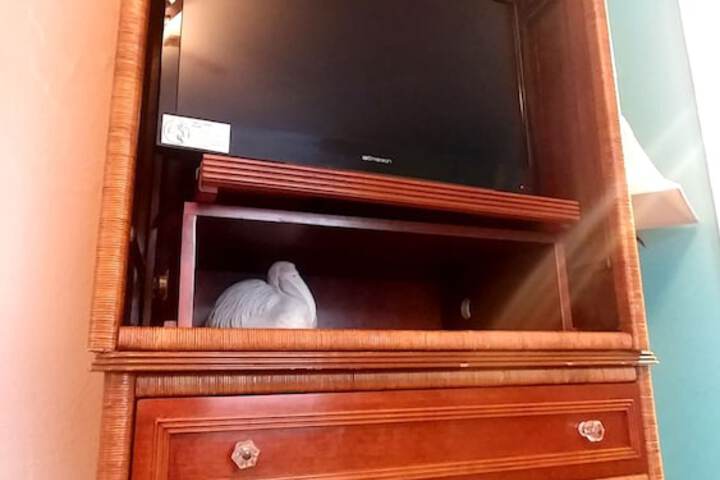 Room 3 of 101