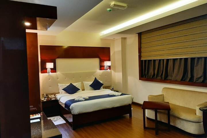 Room 18 of 62