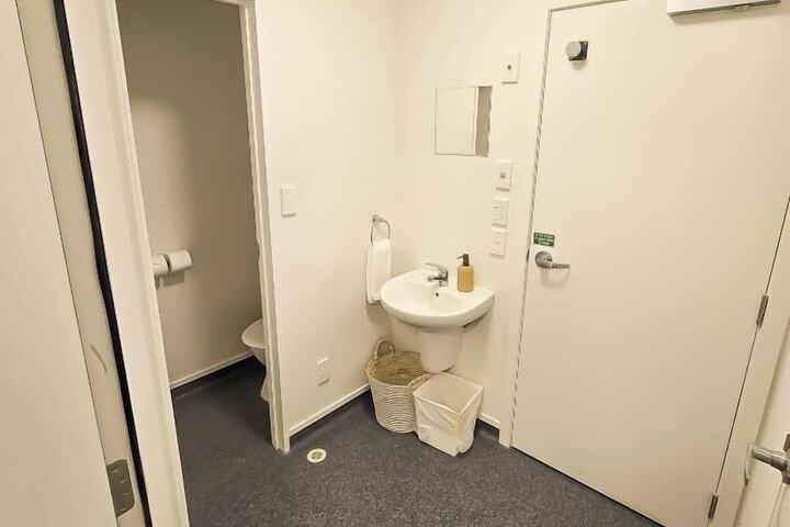 Room 50 of 58