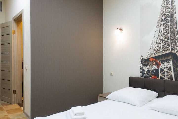 Room 2 of 26