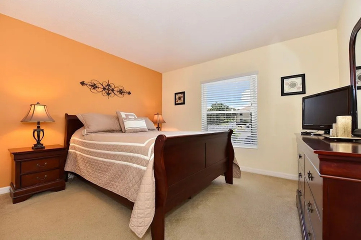 Room 3 of 21