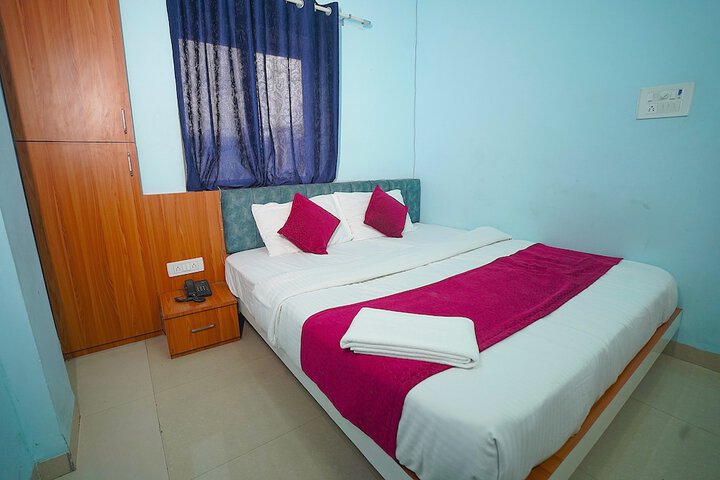 Room 3 of 18