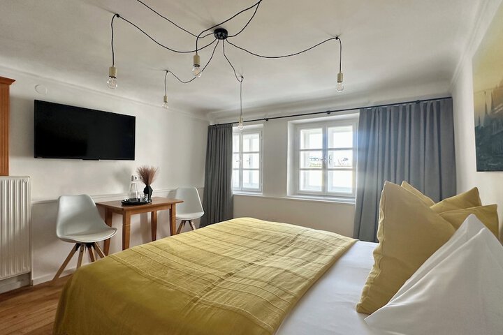 Room 47 of 109