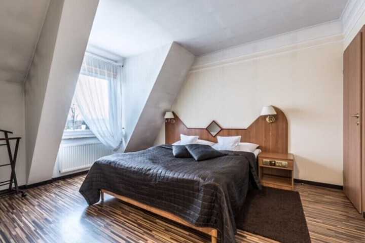Room 20 of 50