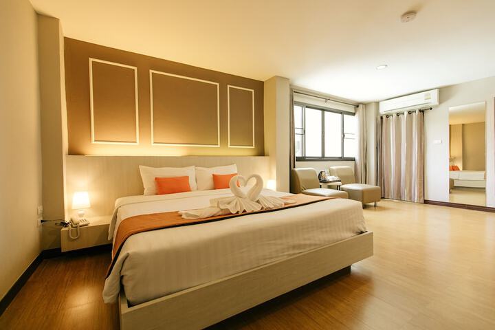Room 43 of 174