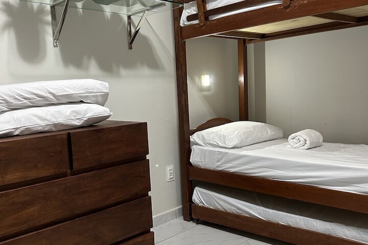 Room 7 of 25