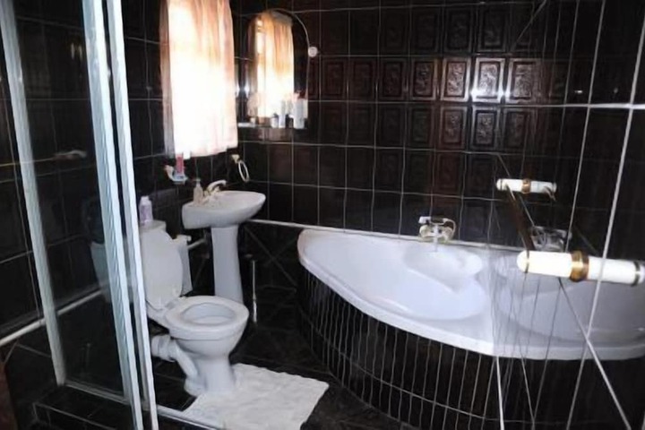 Clean Restrooms
