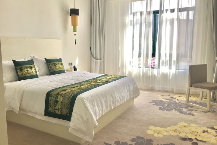 Room 10 of 60