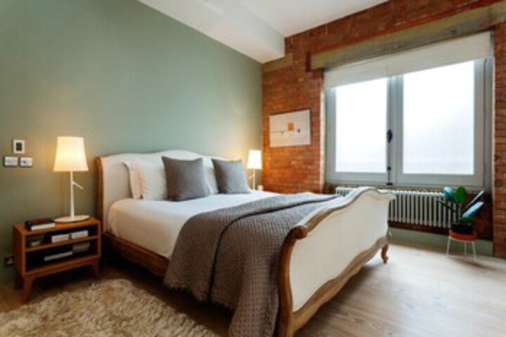 Room 16 of 22