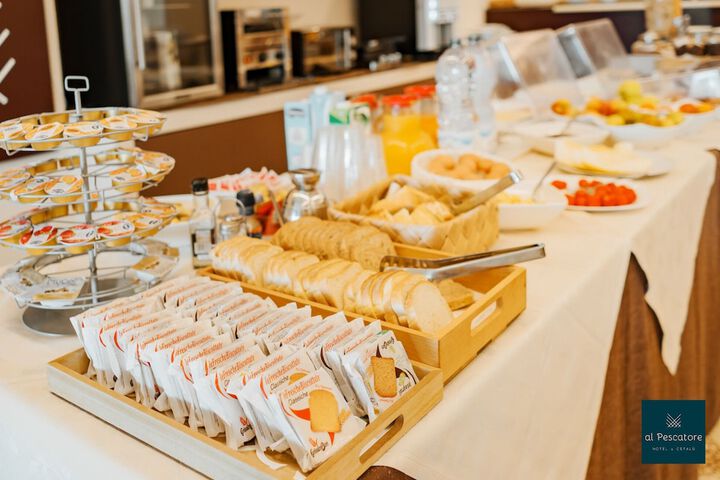 Breakfast/Coffee Service 55 of 61