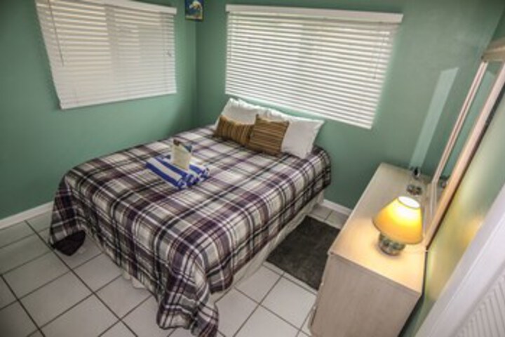 Room 17 of 18