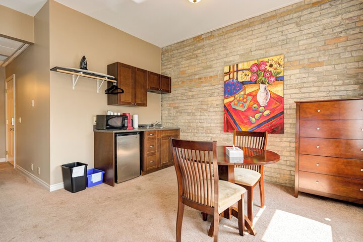 Room 5 of 21