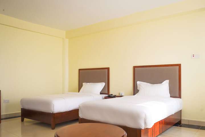 Room 7 of 51