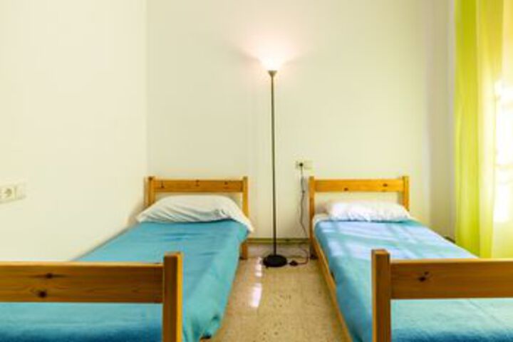 Room 8 of 17