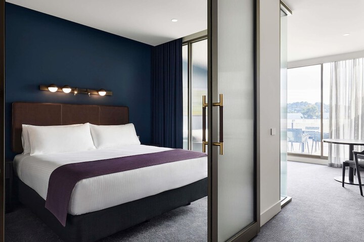 Room 43 of 78