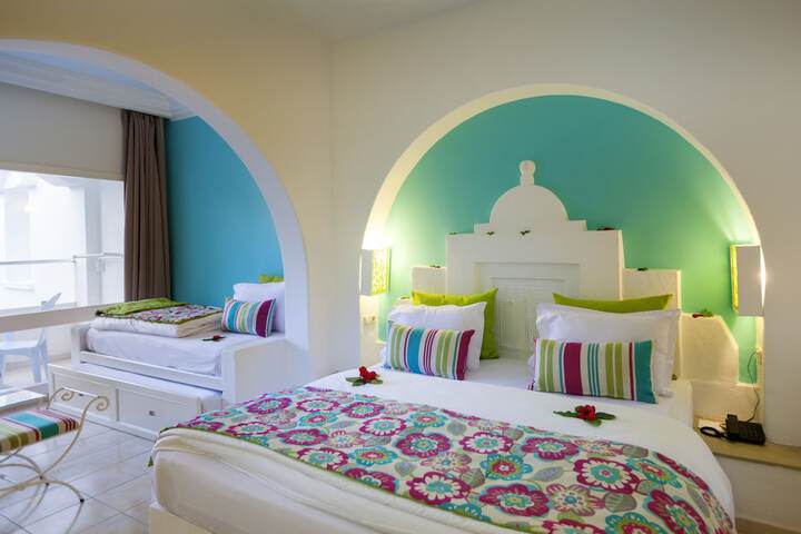 Room 10 of 53