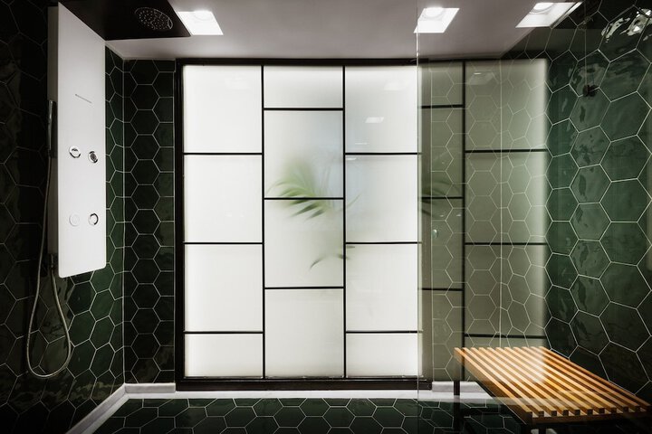Room 53 of 110