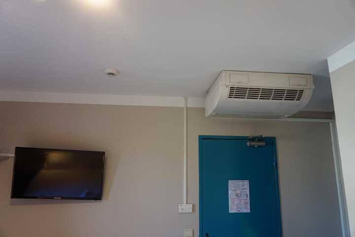 Room 13 of 43
