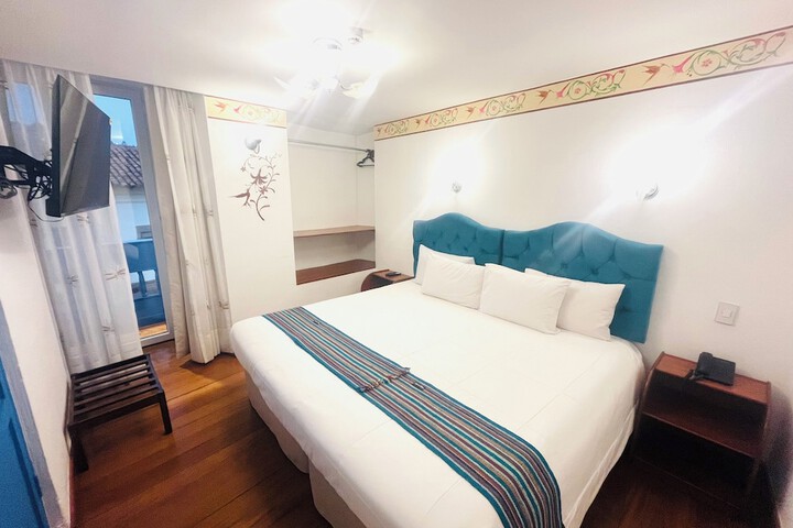 Room 13 of 71