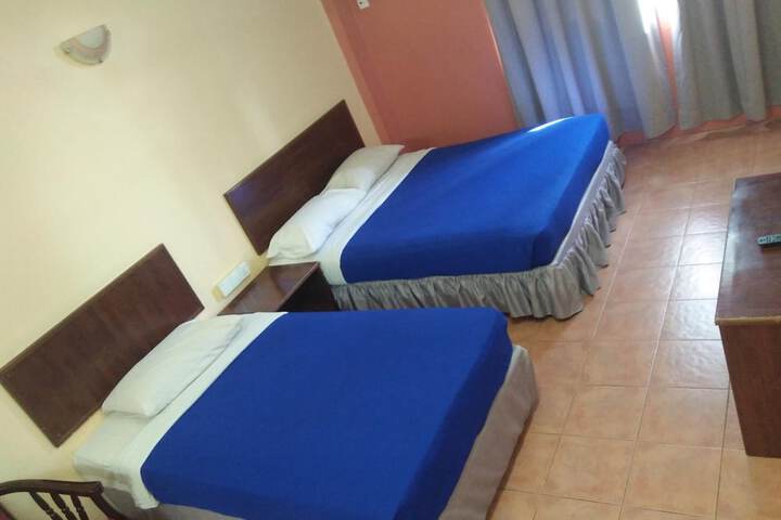 Room 13 of 31