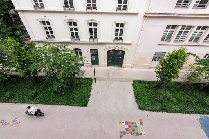 Hotel Entry