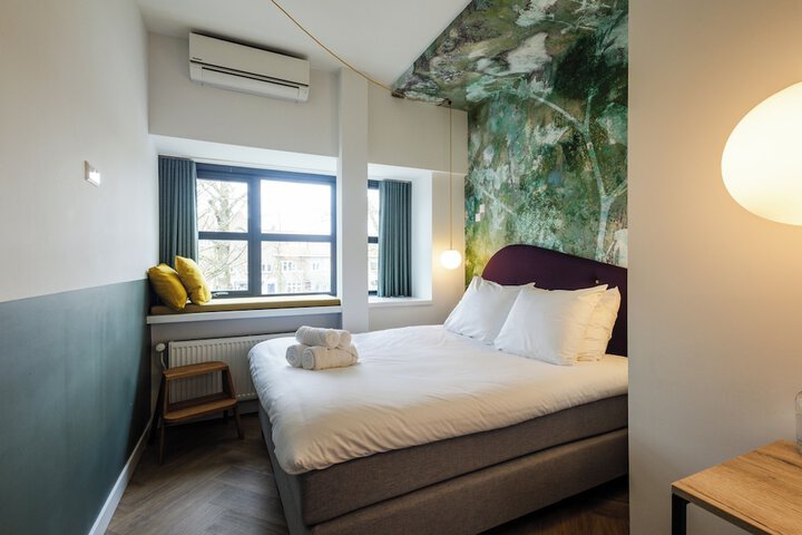 Room 3 of 67