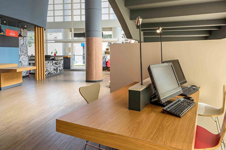 Business Center 114 of 133