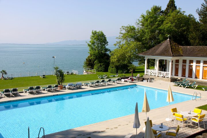 Pools & Facilities